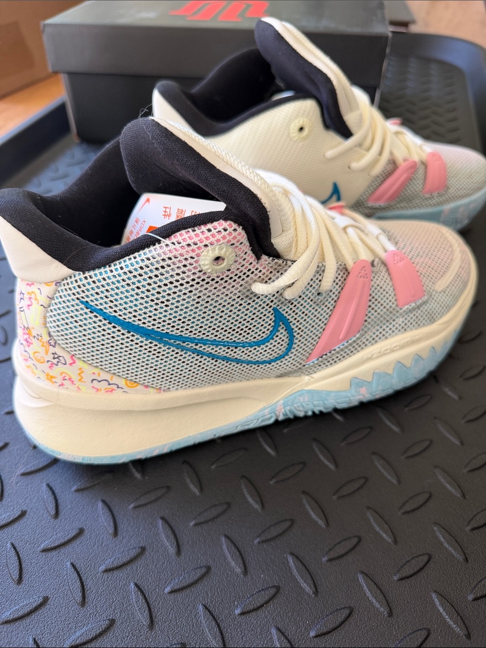 Nike Kyrie 7 EP Pale Ivory, size EU 39 or women’s 8